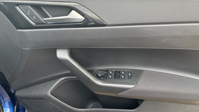 Volkswagen Polo 1.0 TSI Life 5dr DSG Petrol Hatchback